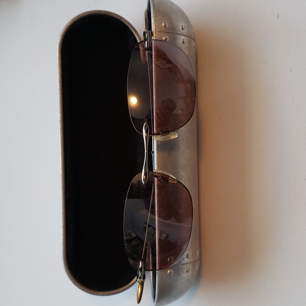 Original Oakley Titanium Sunglasses